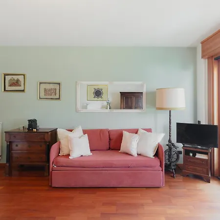 Gohost - Lovely Flat Near The Thermae And Fondazione Prada Apartment *